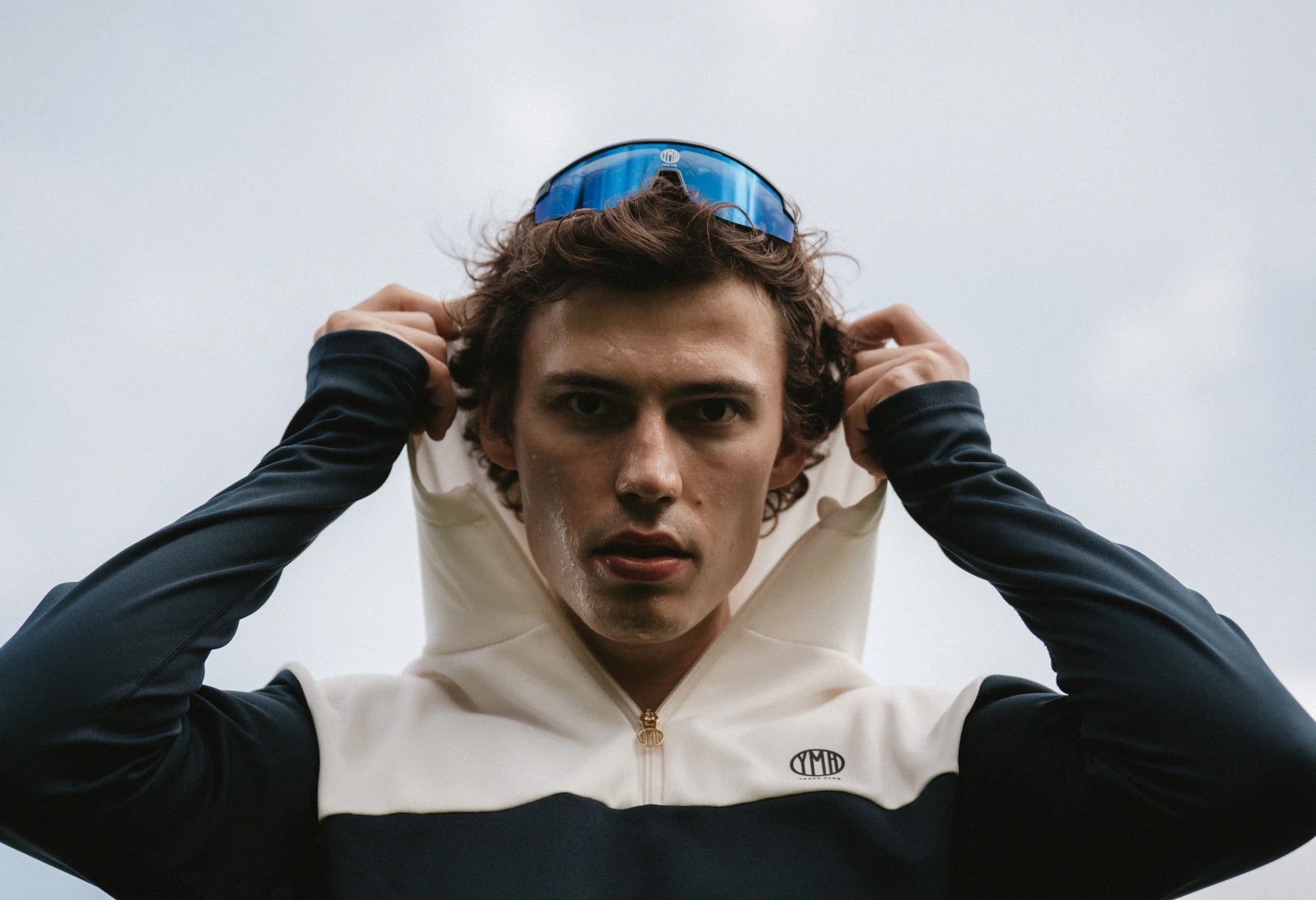 ÅSUNDEN MEN'S HALF ZIP - YMR (Off-White/Navy)